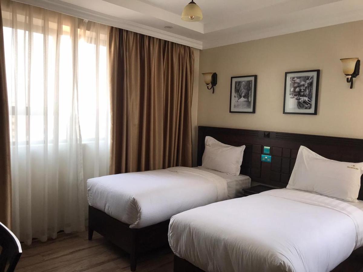 Hemak Suites Найробі Екстер'єр фото
